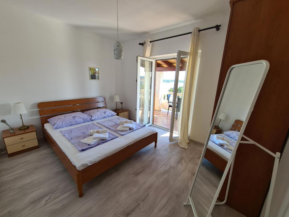 Barbat na Rabu Apartman Karmen מראה חיצוני תמונה