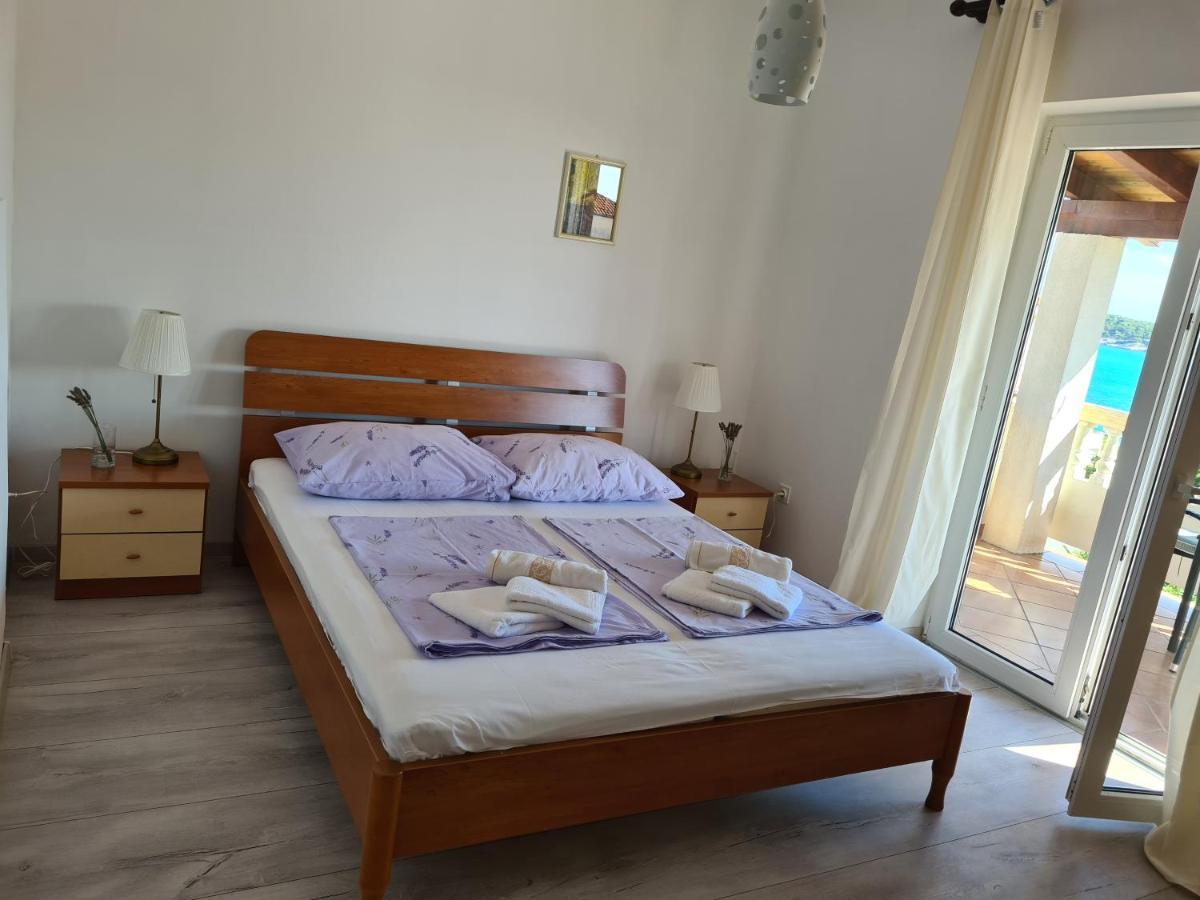 Barbat na Rabu Apartman Karmen מראה חיצוני תמונה